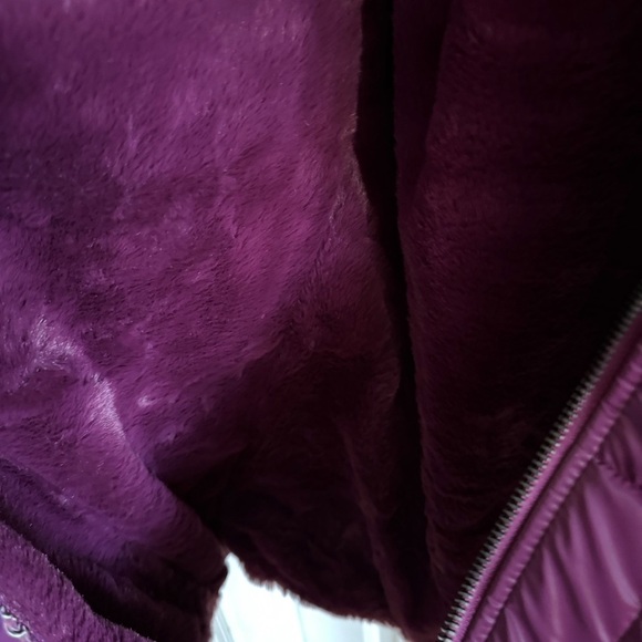 NWT Under Armour Kids' Vibrant Purple (fully lined) Hooded Puffer Jacket YXL - Picture 2 of 7